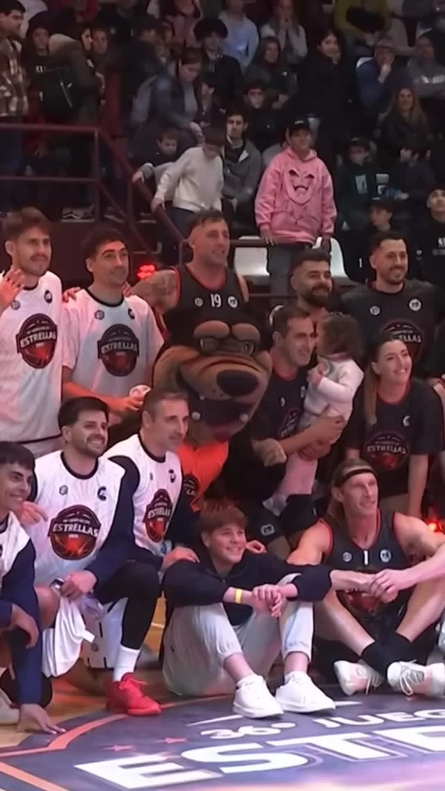 Las Estrellas ⛹️⭐️⛹️‍♀️ brillaron en Lanús 

BNA+ main sponsor del #JdelasEstrellas 👌⭐️ ¡imperdible resumen del Juego 3️⃣6️⃣ 👌

📹 @banconacion
